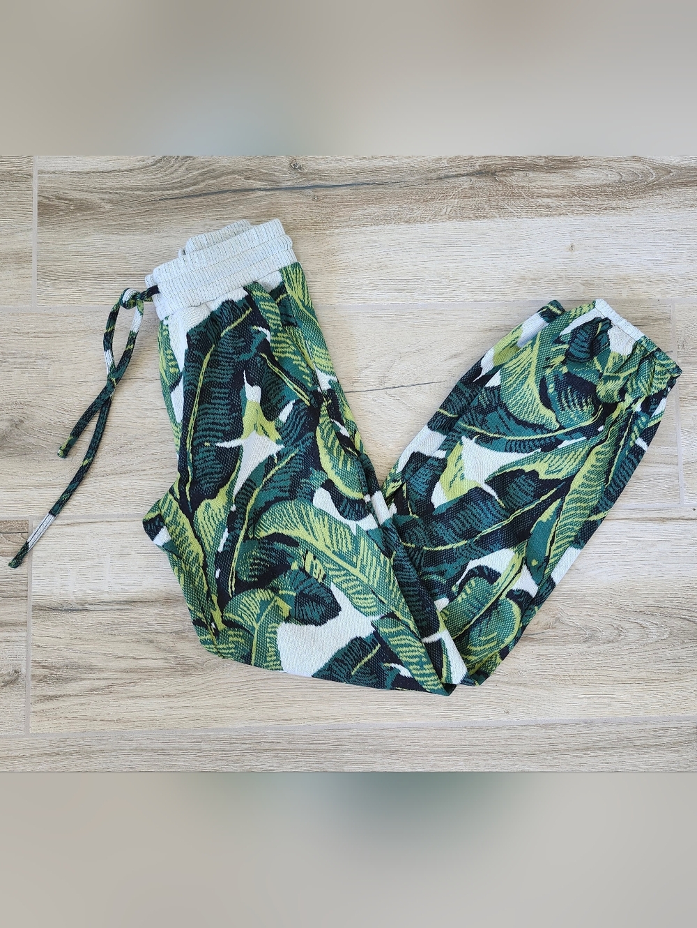 Anthropologie Twenty Montreal Jogger Pants Leaf Print Size XSM